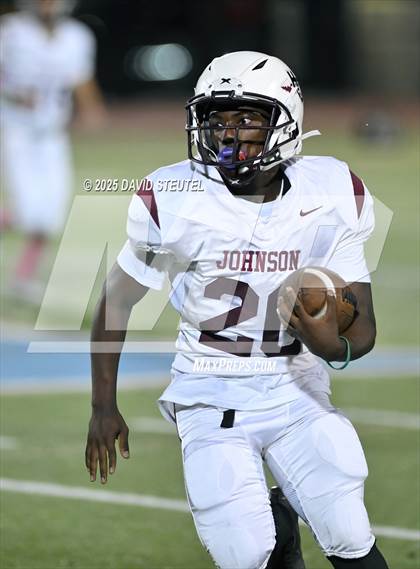 Thumbnail 1 in Johnson @ Burbank photogallery.