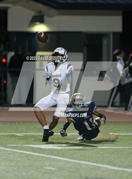 Thumbnail 1 in Johnson @ Burbank photogallery.