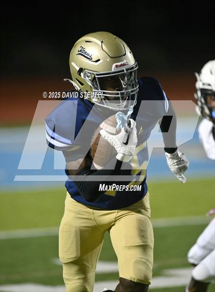 Thumbnail 2 in Johnson @ Burbank photogallery.