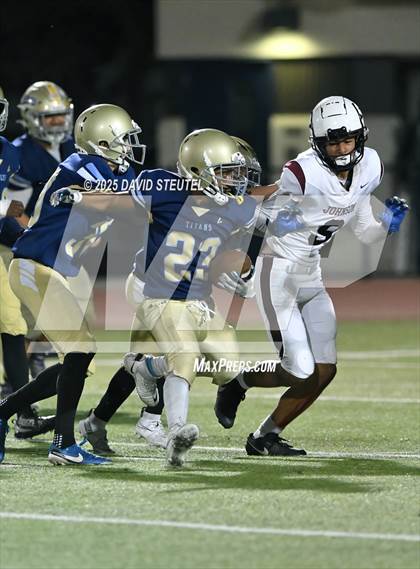 Thumbnail 3 in Johnson @ Burbank photogallery.