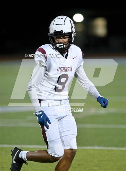 Thumbnail 2 in Johnson @ Burbank photogallery.