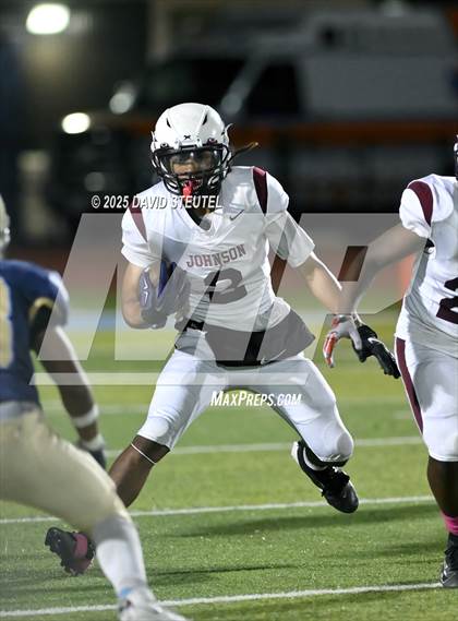 Thumbnail 2 in Johnson @ Burbank photogallery.