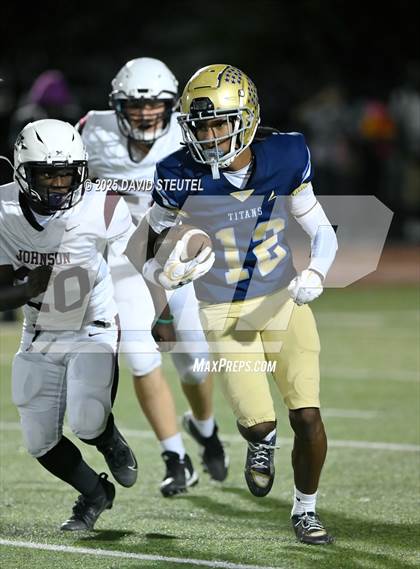 Thumbnail 3 in Johnson @ Burbank photogallery.