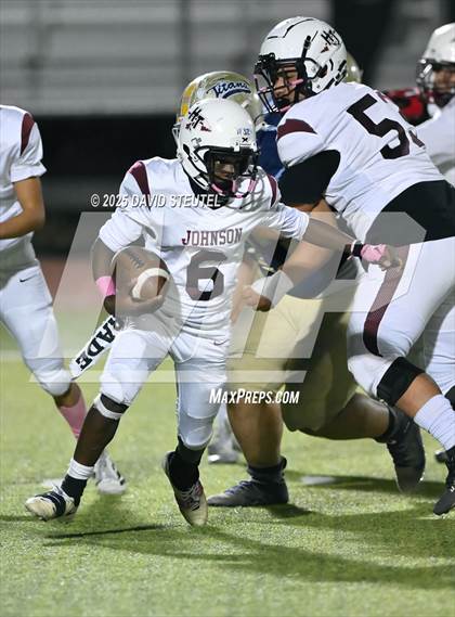 Thumbnail 1 in Johnson @ Burbank photogallery.