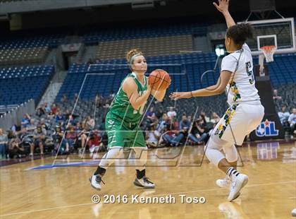 Thumbnail 1 in Cole vs. Wall (UIL 3A Semifinal) photogallery.