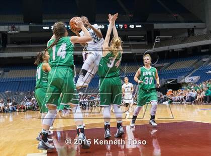 Thumbnail 1 in Cole vs. Wall (UIL 3A Semifinal) photogallery.