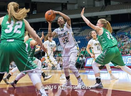 Thumbnail 1 in Cole vs. Wall (UIL 3A Semifinal) photogallery.