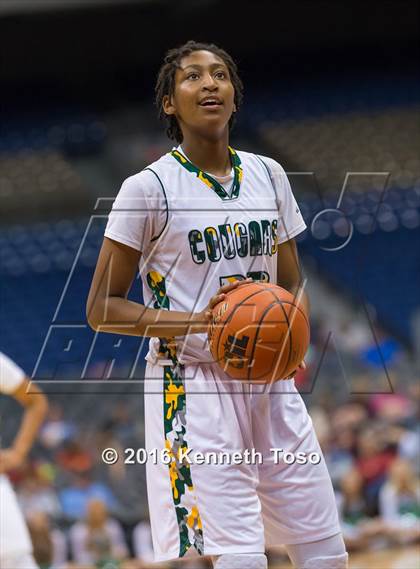 Thumbnail 2 in Cole vs. Wall (UIL 3A Semifinal) photogallery.