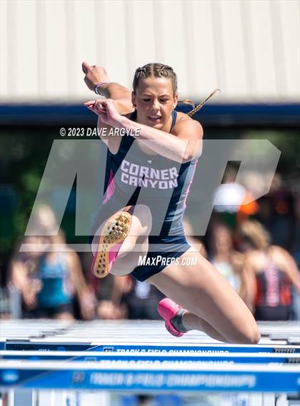 Thumbnail 1 in UHSAA State Championships photogallery.