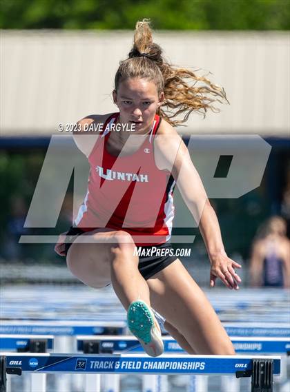 Thumbnail 1 in UHSAA State Championships photogallery.