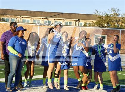 Thumbnail 2 in Riverside (Senior Night) photogallery.