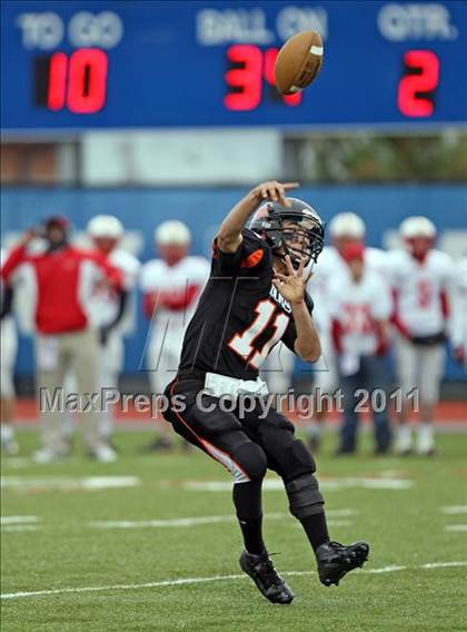 Thumbnail 2 in Red Hook vs. Marlboro Central photogallery.