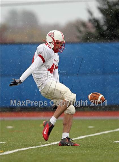 Thumbnail 3 in Red Hook vs. Marlboro Central photogallery.