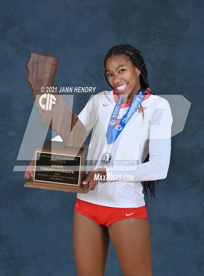 Thumbnail 1 in Harvard-Westlake (CIF State D1 Awards) photogallery.
