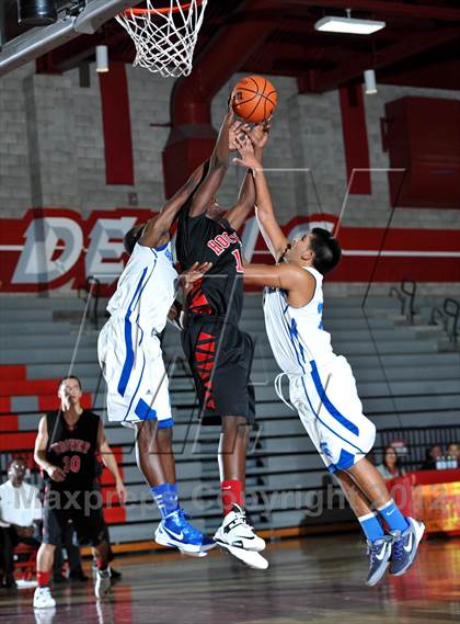 Thumbnail 1 in Hoover vs. Chula Vista (Xtreme Glass Invitational) photogallery.
