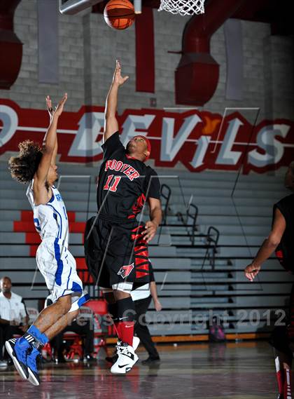 Thumbnail 1 in Hoover vs. Chula Vista (Xtreme Glass Invitational) photogallery.