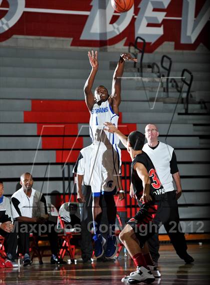 Thumbnail 3 in Hoover vs. Chula Vista (Xtreme Glass Invitational) photogallery.
