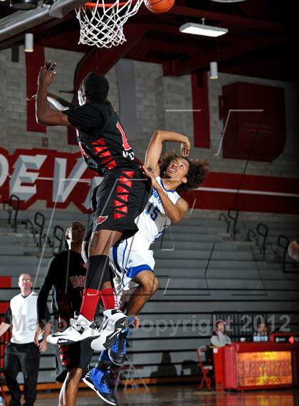 Thumbnail 3 in Hoover vs. Chula Vista (Xtreme Glass Invitational) photogallery.