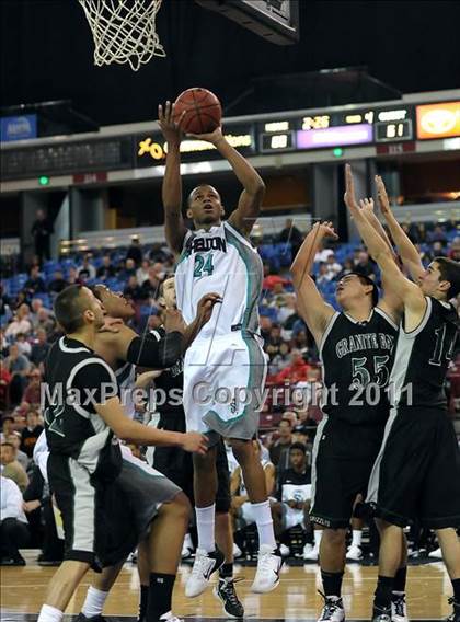 Thumbnail 3 in Sheldon vs. Granite Bay (CIF SJS D1 Playoffs) photogallery.