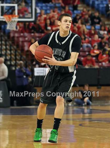 Thumbnail 2 in Sheldon vs. Granite Bay (CIF SJS D1 Playoffs) photogallery.