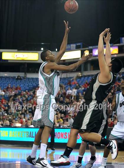 Thumbnail 3 in Sheldon vs. Granite Bay (CIF SJS D1 Playoffs) photogallery.