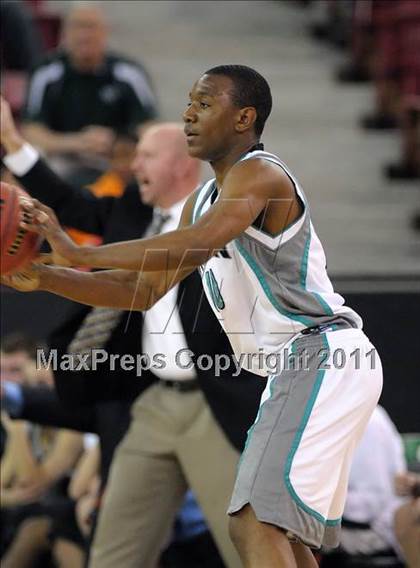 Thumbnail 2 in Sheldon vs. Granite Bay (CIF SJS D1 Playoffs) photogallery.