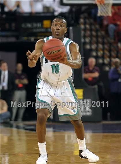 Thumbnail 1 in Sheldon vs. Granite Bay (CIF SJS D1 Playoffs) photogallery.