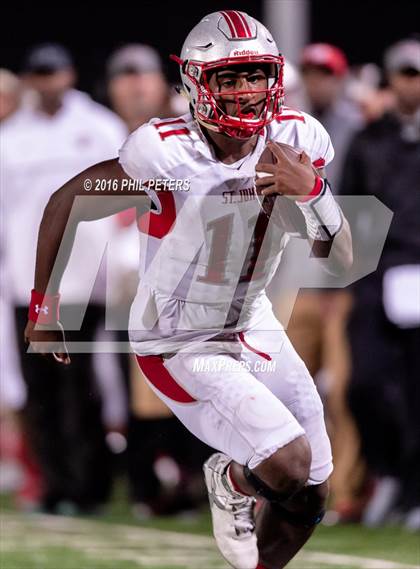 Thumbnail 1 in  St. John's vs. DeMatha photogallery.