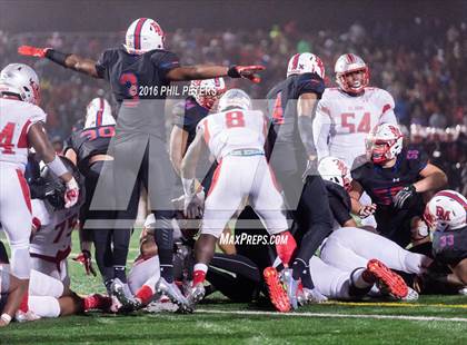Thumbnail 2 in  St. John's vs. DeMatha photogallery.