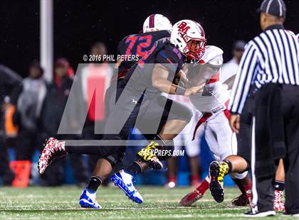 Thumbnail 3 in  St. John's vs. DeMatha photogallery.