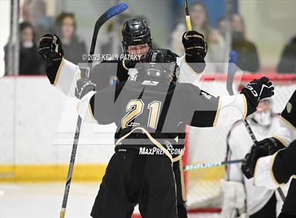 Thumbnail 2 in Trumbull @ North Haven photogallery.