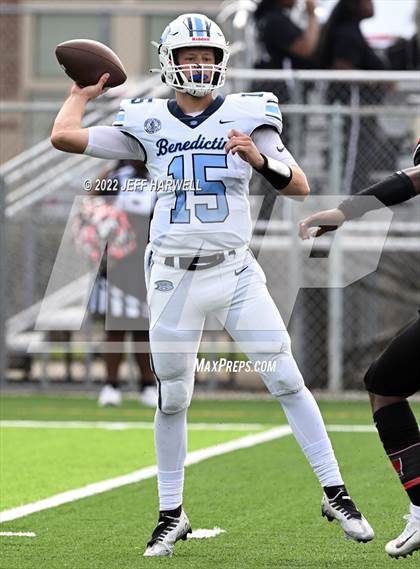 Thumbnail 1 in Benedictine @ Buchtel photogallery.