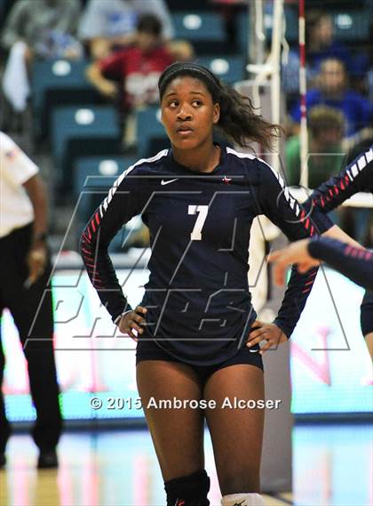 Thumbnail 1 in Lamar vs. Katy Taylor (UIL 6A Bi-District Playoff) photogallery.