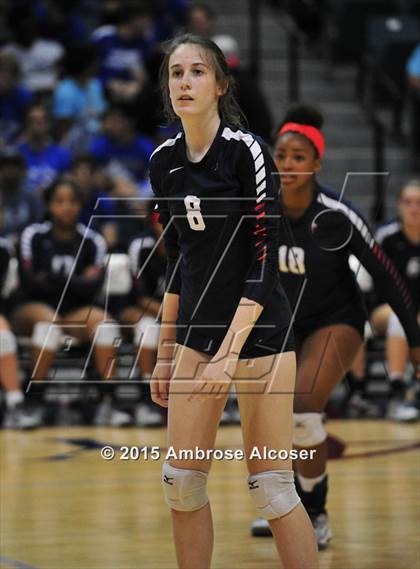 Thumbnail 1 in Lamar vs. Katy Taylor (UIL 6A Bi-District Playoff) photogallery.