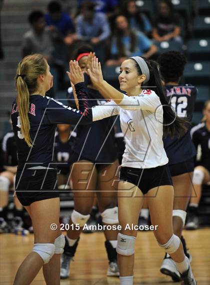 Thumbnail 2 in Lamar vs. Katy Taylor (UIL 6A Bi-District Playoff) photogallery.