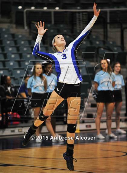 Thumbnail 1 in Lamar vs. Katy Taylor (UIL 6A Bi-District Playoff) photogallery.