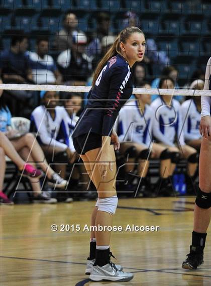 Thumbnail 1 in Lamar vs. Katy Taylor (UIL 6A Bi-District Playoff) photogallery.