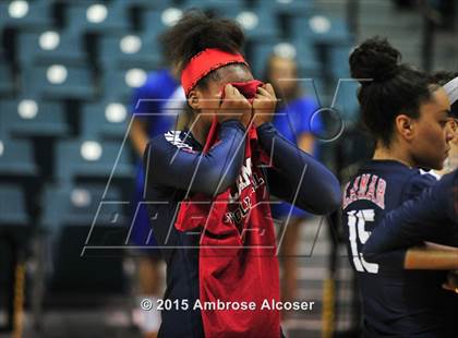 Thumbnail 1 in Lamar vs. Katy Taylor (UIL 6A Bi-District Playoff) photogallery.