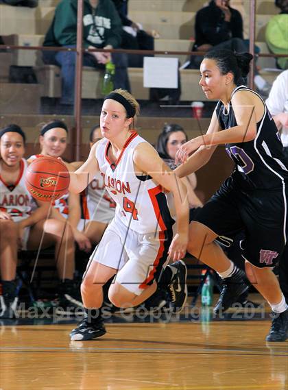 Thumbnail 1 in Winchester Thurston vs Clarion Area (PIAA A State Playoff 1st Round) photogallery.