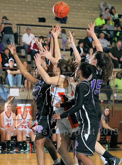 Thumbnail 2 in Winchester Thurston vs Clarion Area (PIAA A State Playoff 1st Round) photogallery.