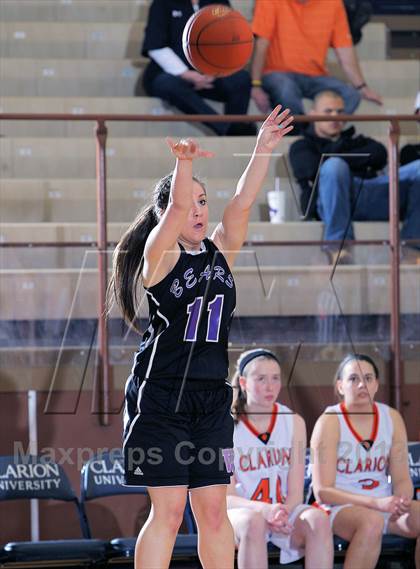 Thumbnail 1 in Winchester Thurston vs Clarion Area (PIAA A State Playoff 1st Round) photogallery.