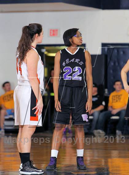 Thumbnail 3 in Winchester Thurston vs Clarion Area (PIAA A State Playoff 1st Round) photogallery.