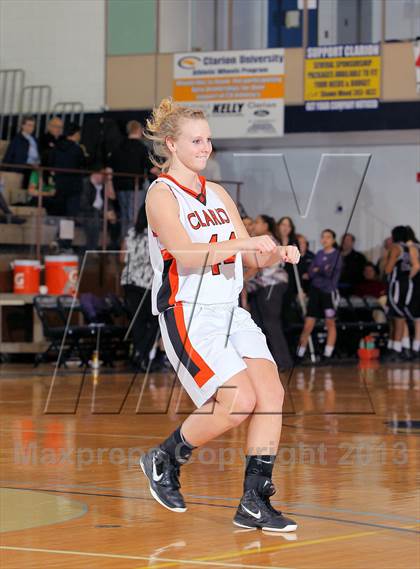 Thumbnail 2 in Winchester Thurston vs Clarion Area (PIAA A State Playoff 1st Round) photogallery.