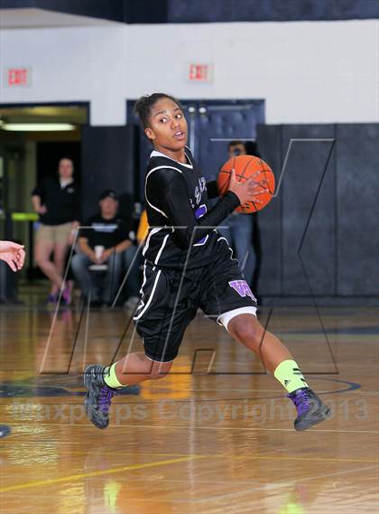 Thumbnail 1 in Winchester Thurston vs Clarion Area (PIAA A State Playoff 1st Round) photogallery.