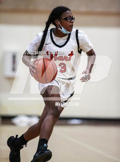 Thumbnail 3 in Hart vs Eagle Rock (West coast Tournament) photogallery.