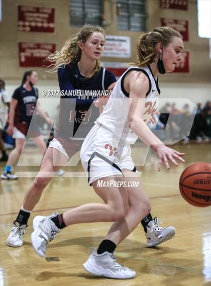 Thumbnail 2 in Hart vs Eagle Rock (West coast Tournament) photogallery.