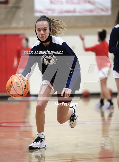 Thumbnail 2 in Hart vs Eagle Rock (West coast Tournament) photogallery.