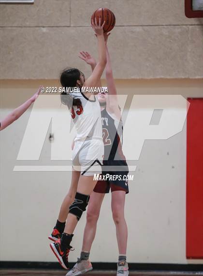 Thumbnail 3 in Hart vs Eagle Rock (West coast Tournament) photogallery.