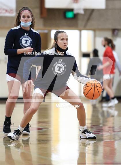 Thumbnail 1 in Hart vs Eagle Rock (West coast Tournament) photogallery.
