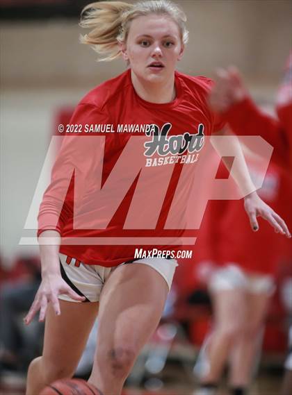Thumbnail 3 in Hart vs Eagle Rock (West coast Tournament) photogallery.
